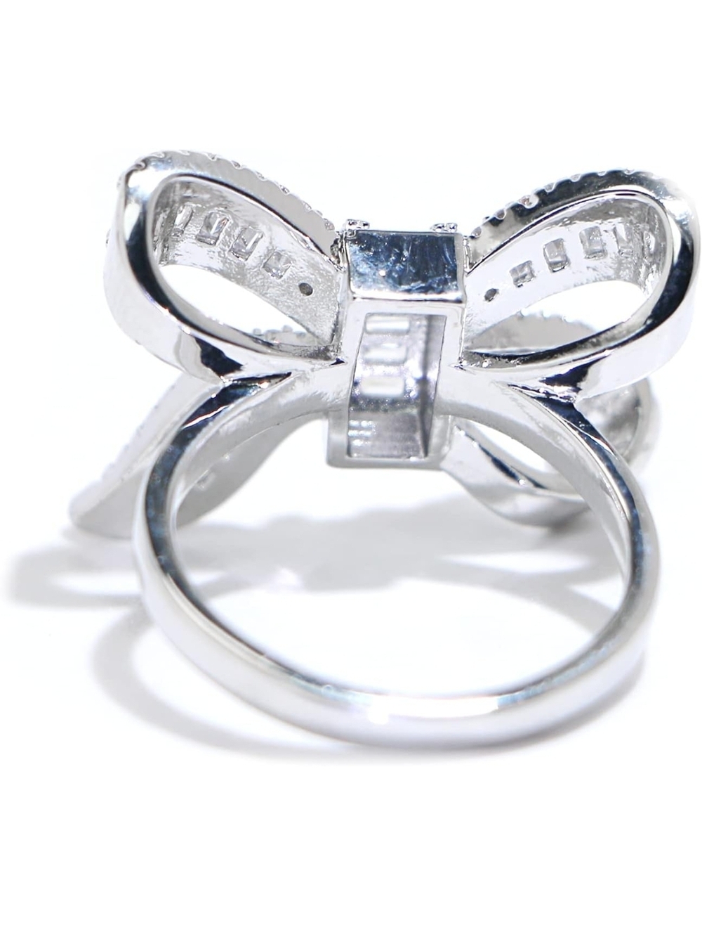 Elegant Silver Bow Diamond Ring - White Crystal Accent - Picture 3 of 6